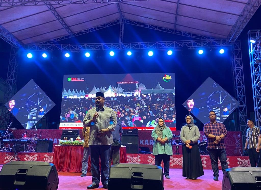 Bupati Kukar, Edi Damansyah saat menutup Expo Erau Adat Pelas Benua 2023.