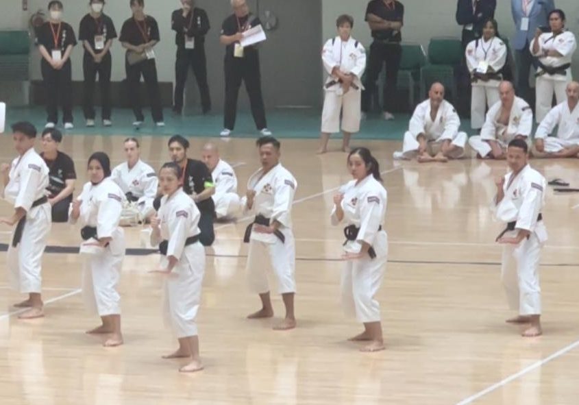 Momen sejumlah atlet kempo Kukar saat mengikuti kejuaraan di Jepang.