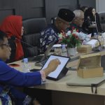 Suasana Rapat di Ruang Bappeda, turut dihadiri Bupati Kukar Edi Damansyah.