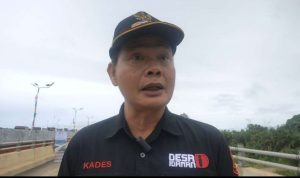 Kepala Desa Tukung Ritan Kukar, Ubang Uluy.
