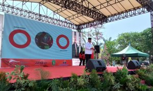 IMG-20231018-WA0002 Bupati, Edi Damansyah saat menyampaikan sambutan di acara gerakan pangan murah.