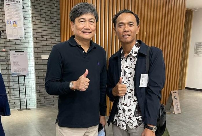 Kades Margahayu Loa Kulu, Rusdi dan Pejabat Tiongkok.