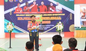 IMG-20231028-WA0009 Sunggono saat memberikan sambutan di acara kejuaraan Pickleball.