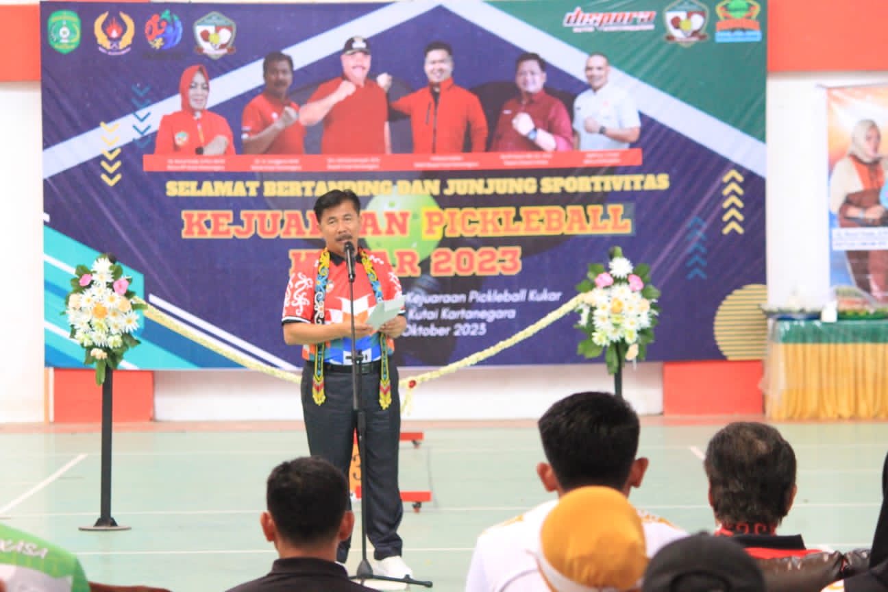Sunggono saat memberikan sambutan di acara kejuaraan Pickleball.
