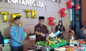 IMG-20231029-WA0012 Direktur PT MGRM, Efri dan Staf Ahli Bidang Pemerintahan dan Kesra Kukar, Didik Ramyadi.