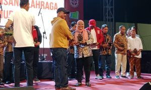 IMG-20231101-WA0011 Bupati Kutai Kartanegara, Edi Damansyah, di acara Malam Anugerah Insan Olahraga dan Pemuda Kukar