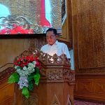 Adi Sutiyanto ketika menyampaikan masukan dan saran saat Sidang Paripurna di ruang utama DPRD Kutim