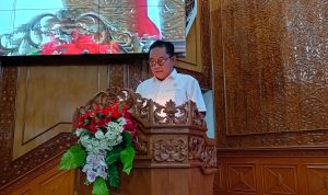 IMG-20231207-WA0061 Adi Sutiyanto ketika menyampaikan masukan dan saran saat Sidang Paripurna di ruang utama DPRD Kutim