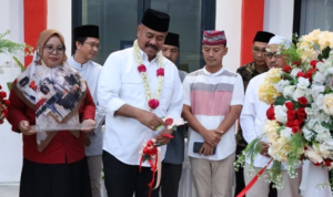 Bupati Kutai Kartanegara (Kukar) Edi Damansyah resmikan kantor Desa Loa Raya Kecamatan Tenggarong Seberang