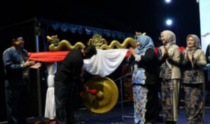 IMG_202508226_101538868 Sekretaris Daerah (Sekda) Kabupaten Kutai Kartanegara (Kukar) Sunggono resmi membuka acara Hari Kesatuan Gerak (HKG) ke-53 Pemberdayaan Kesejahteraan Keluarga (PKK) Kukar di Kecamatan Muara Badak.