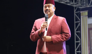 Bupati Kutai Kartanegara Edi Damansyah menghadiri acara Haflah Takhtim dan wisuda purna studi Pondok Pesantren (Ponpes) Nurul Islam Desa Mamunggal Jaya.