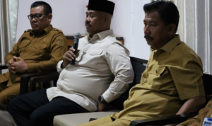IMG_202508226_123900128 Bupati Kutai Kartanegara Edi Damansyah menghadiri rapat koordinasi dan evaluasi optimalisasi pelaksanaan Koperasi Merah Putih di Ruang Rapat Dinas Koperasi dan UMKM.