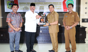 IMG_202508226_152227827 Bupati Kutai Kartanegara (Kukar) Edi Damansyah melakukan kunjungan kerja ke Kabupaten Lombok Timur, Provinsi Nusa Tenggara Barat (NTB).