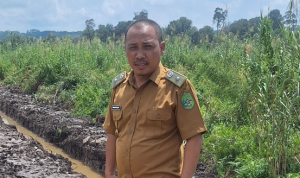 Kades Loa Raya, Martin