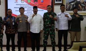 Penandatanganan NPHD PSU oleh Bupati Kukar dan Stakeholder Terkait