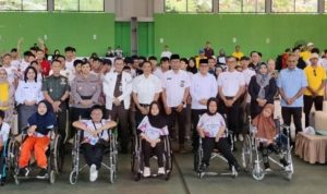 teks foto: Para atlet disabilitas dalam acara di Balikpapan belum lama ini kemukakan angin segar dalam pembinaan jangka panjang atlet difabel di Benua Etam