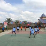 Suasana pertandingan turnamen bola voli Camat Tenggarong Cup 2 .