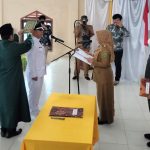 Bupati Berau, Sri Juniarsih Mas melantik Pejabat Kepala Kampung Sei Bebanir Bangun, Hermansyah.